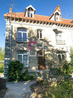 
Maison Vaux Andigny 11 pièce(s) 180 m2
